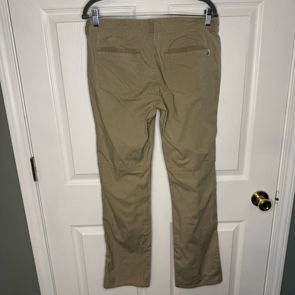 The North Face Women's Tan Boot Cut Pants with Convertible Roll Up Size 10 GUC - Picture 4 of 9